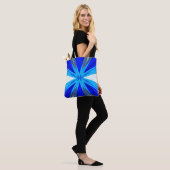 Grau Blue White Winter Weihnachts-Star Snowflake Tasche (Am Model)
