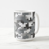 Grau Digital Camouflage Getränke Reisecoffee Mug Kaffeetasse (VorderseiteRechts)