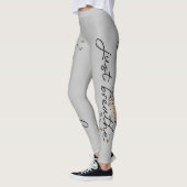 Grau einfach atmen Dandelion Inspirational Yoga Leggings (Links)