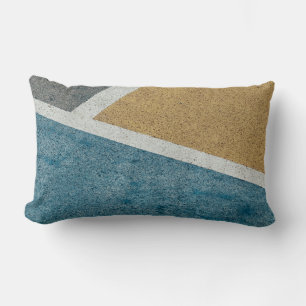 Grau, gelb und blau gestrichene Bürgersteige Lendenkissen