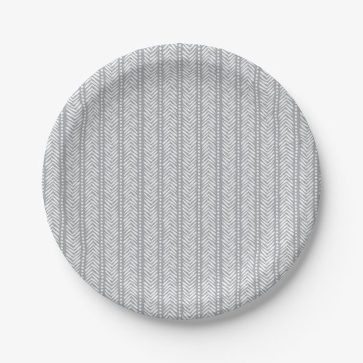 Grau gezeichnetes Chevron-Muster Pappteller (Vorderseite)