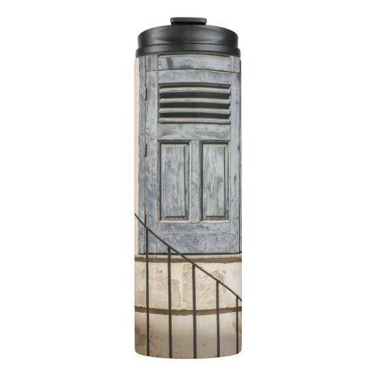 GRAU-HOLZFENSTER THERMOSBECHER (Vorderseite)