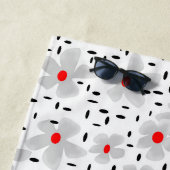 grau mit roten Blume auf weißem Hintergrund Retro Strandtuch (Beispiel)