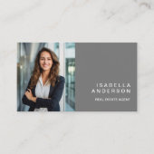 Grau Modern Real Anwesen Berufliches Foto QR-Code Visitenkarte (Vorderseite)