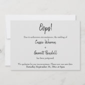 Grau "Oops!" Verspätete Hochzeitsankündigung Einladung (Vorderseite)