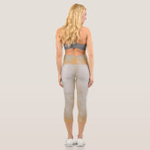 Grau Orange rustikal Capri Leggings (Rückseite)
