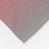 Grau, rosa, schwarzer Farbverlauf, Ombre. Fleecedecke (Ecke)