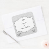 Grau-Spitzen-Damassoap und Kerzensiegel Quadratischer Aufkleber (Umschlag)