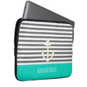 Grau Stripes Seeanker-aquamarines Monogramm Laptopschutzhülle (Vorne Rechts)