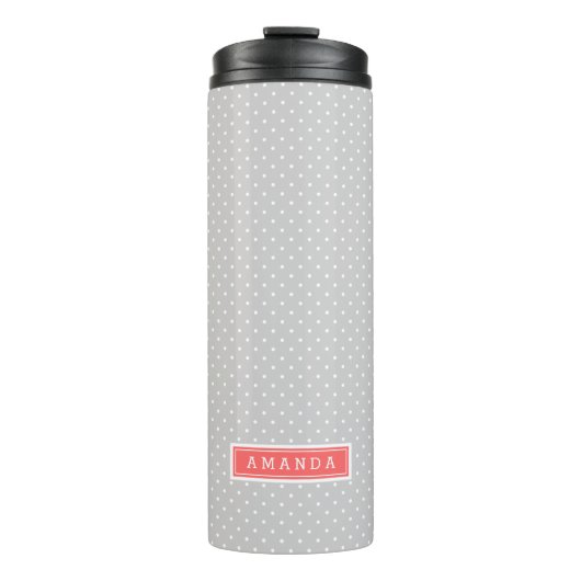Grau und Coral Tiny Dots Monogram Thermosbecher (Vorderseite)