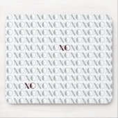 Grau und Rot XOXO Mousepad (Vorne)