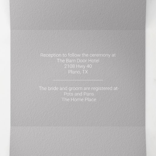 Grau und Weiß in einer Hochzeit Dreifach Gefaltete Einladung (Innenseite Mitte)