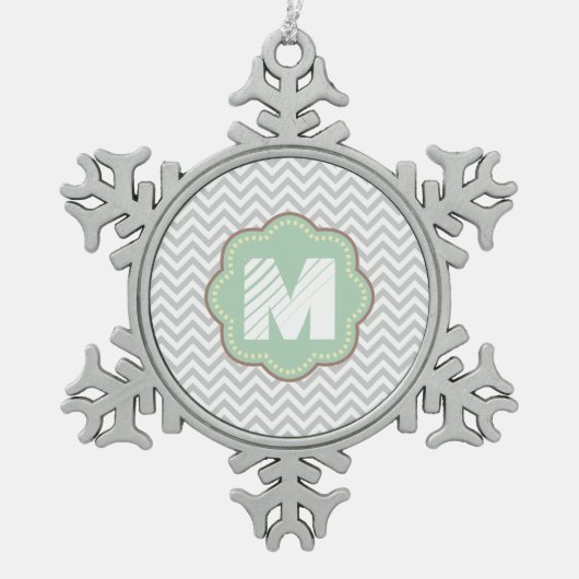 Grau und Weiß Zickzack Schneeflocken Zinn-Ornament (Vorderseite)