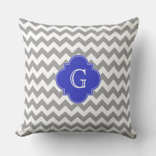 Grau Weiß Chevron Kobaltblau Vierpass Monogramm Kissen