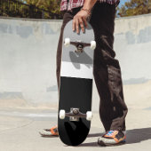 Grau-Weiß-Schwarz-Farben-Design Skateboard
