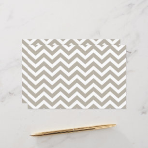 Grau-weißes dicke Chevron-Hochzeitskarte V4 Cardst