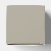 Graubeige Geschenkschachtel (Oben)