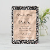 Graubeige Peach Rose Leopard Print Einladung (Stehend Vorderseite)