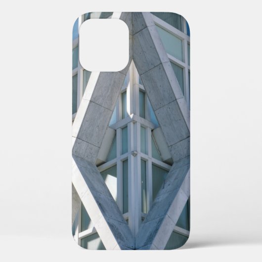 Graubetoniertes Gebäude am Tag Case-Mate iPhone Hülle (Rückseite)