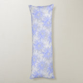 Graublaue Dahlien. Seitenschläferkissen (Rückseite (Vertikal))