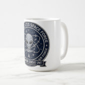 Graue Alien-Kampfeinheit Kaffeetasse (VorderseiteRechts)