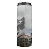 GRAUE BERGE MIT SCHNEE UMGEBEN MIT TR THERMOSBECHER (Rückseite)