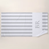Graue Cabana-Streifen mit individuellem Monogramm Strandtuch (Vorderseite)