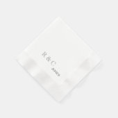 Graue Couple Initials & Nachname Einfaches Cocktai Serviette (Ecke)