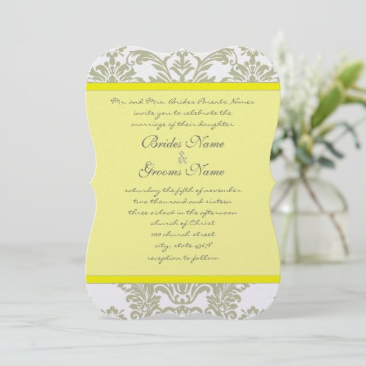 Graue Damasken-Wirbel hellgelbe Hochzeitseinladung Einladung (Stehend Vorderseite)