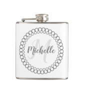 Graue dekorative Circle Monogram Flasche Flachmann (Vorderseite)