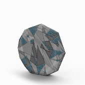 Graue Dreiecksausschnitte mit groben dunkelblauen  Fotoblock (Rechts)