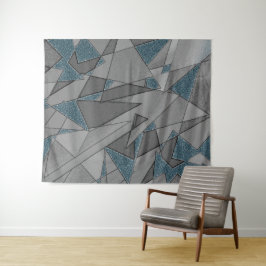 Graue Dreiecksausschnitte mit groben dunkelblauen  Wandteppich