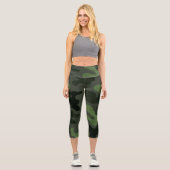 Graue dunkelgrüne Tarnung Nr. 14 Capri Leggings (Vorderseite)