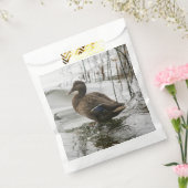 Graue Ente im Dunkeln des Sees Geschenktütchen (Versiegelt)