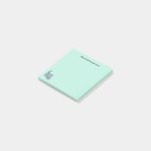 Graue getigerte Streckkatze mit individuellem Text Post-it Klebezettel (angewinkelt)
