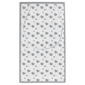 Graue glänzende Herzen niedlich romantisches Muste Kleine Geschenktüte (Rückseite)