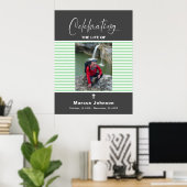 Graue grüne Streifen feiern Lebensbeerdigung Poster (Heimbüro)