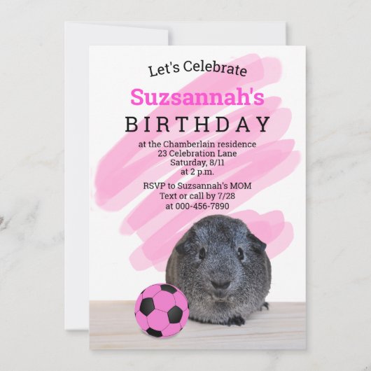 Graue Guinea Pig Girly Pink Fußball Ball Custom Einladung (Rückseite)