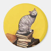 Graue Katze auf einem Stapel von Büchern Magnet (Vorne)