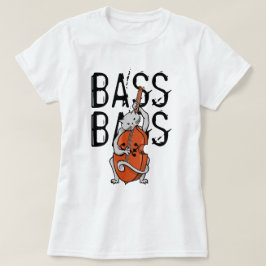 Graue Katze, die einen doppelten Bass oder einen a T-Shirt