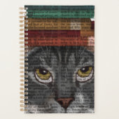 Graue Katze mit Büchern auf Kopf Planer (Vorderseite)