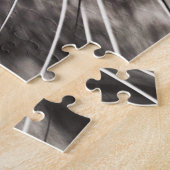 Graue Katze mit gelben Augen leckende Paste Puzzle (Seite)