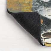 Graue Katze mit Kaffee auf Ocker Mousepad (Ecke)
