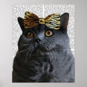 Graue Katze mit Leopard Bow Poster (Vorne)