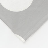 Graue korallenrote Quatrefoil Monogramm-Decke Fleecedecke (Ecke)