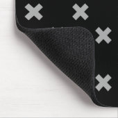 Graue Kreuzstiche auf schwarz Mousepad (Ecke)