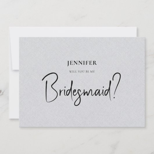 Graue Linen White Script wird mein Bridesmaid sein Einladung (Vorderseite)