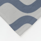 Graue Linie Retro Minimales skandinavisches Muster Fleecedecke (Ecke)