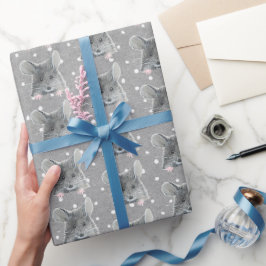 Graue Maus auf Polka Dots Geschenkpapier