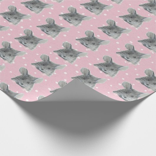 Graue Maus auf Polka Dots Geschenkpapier (Ecke)